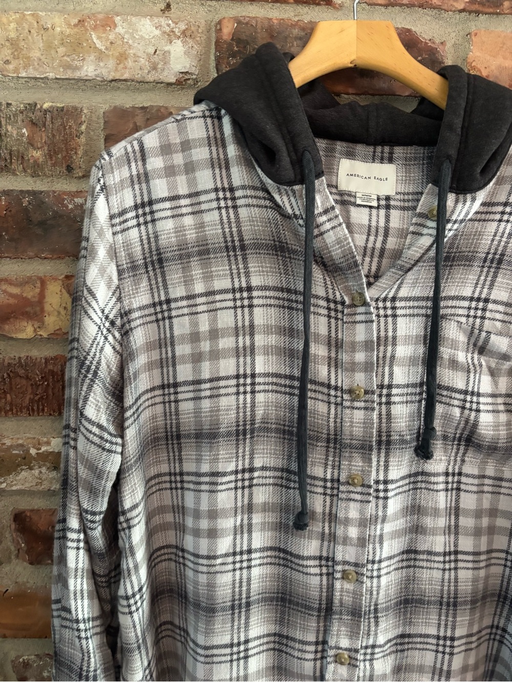 American Eagle Gray Plaid Hoodie Long Sleeve Flannel Button Up Shirt Top, M - Picture 2 of 5